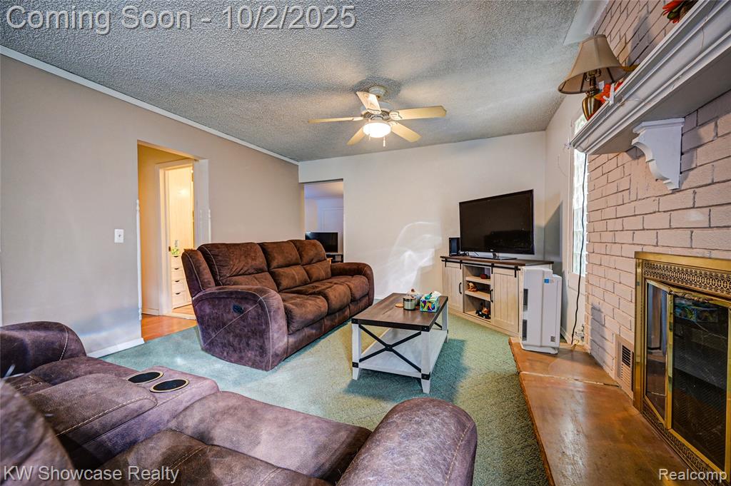 5596 Eldridge Drive, Waterford, MI 48327 — Photo 13