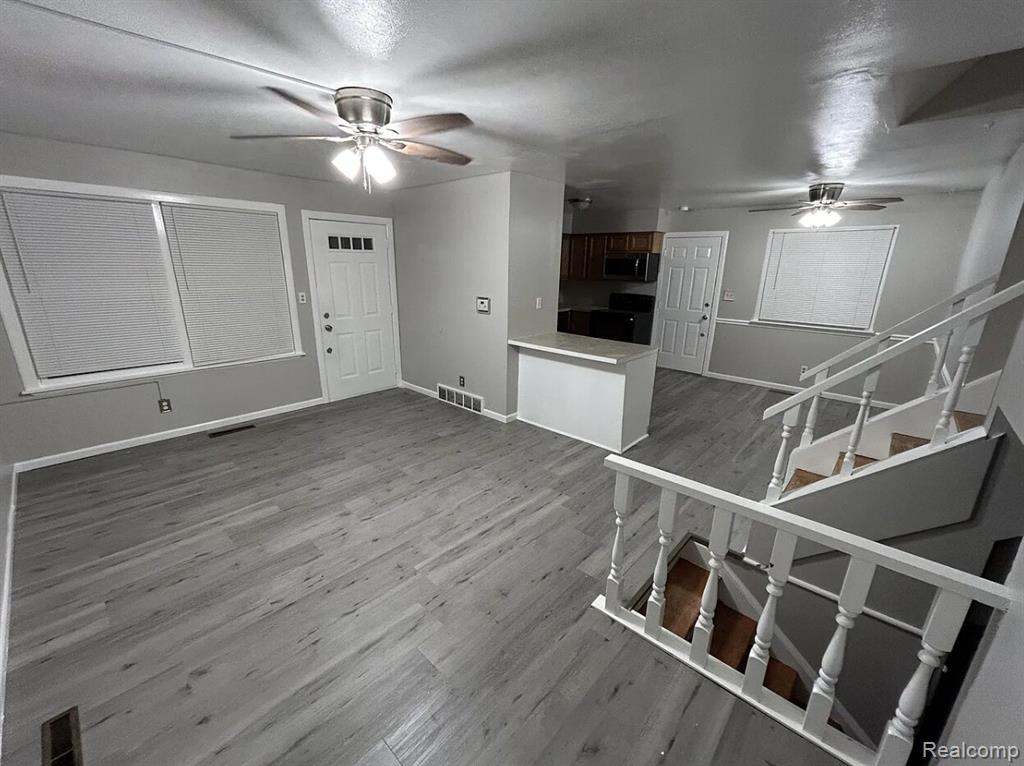 5825 Branch Road, Flint, MI 48506 — Photo 2