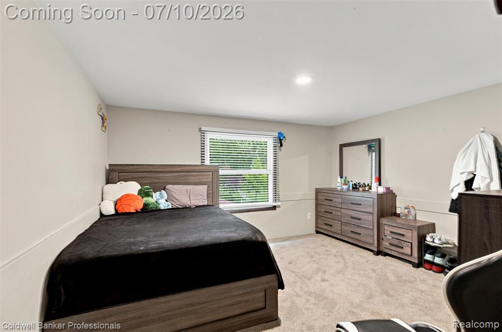23821 Manistee Street, Oak Park, MI 48237 — Photo 19