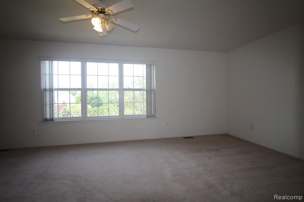 423 CHERRY ORCHARD Road, Canton, MI 48188 — Photo 10