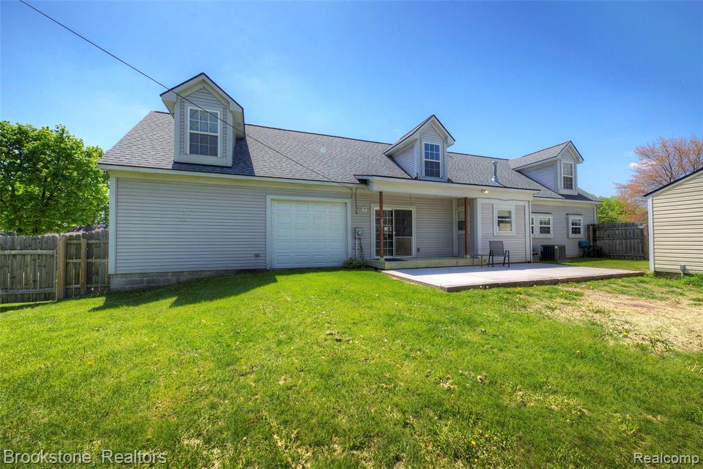 4458 Seeden Street, Waterford, MI 48329 — Photo 13
