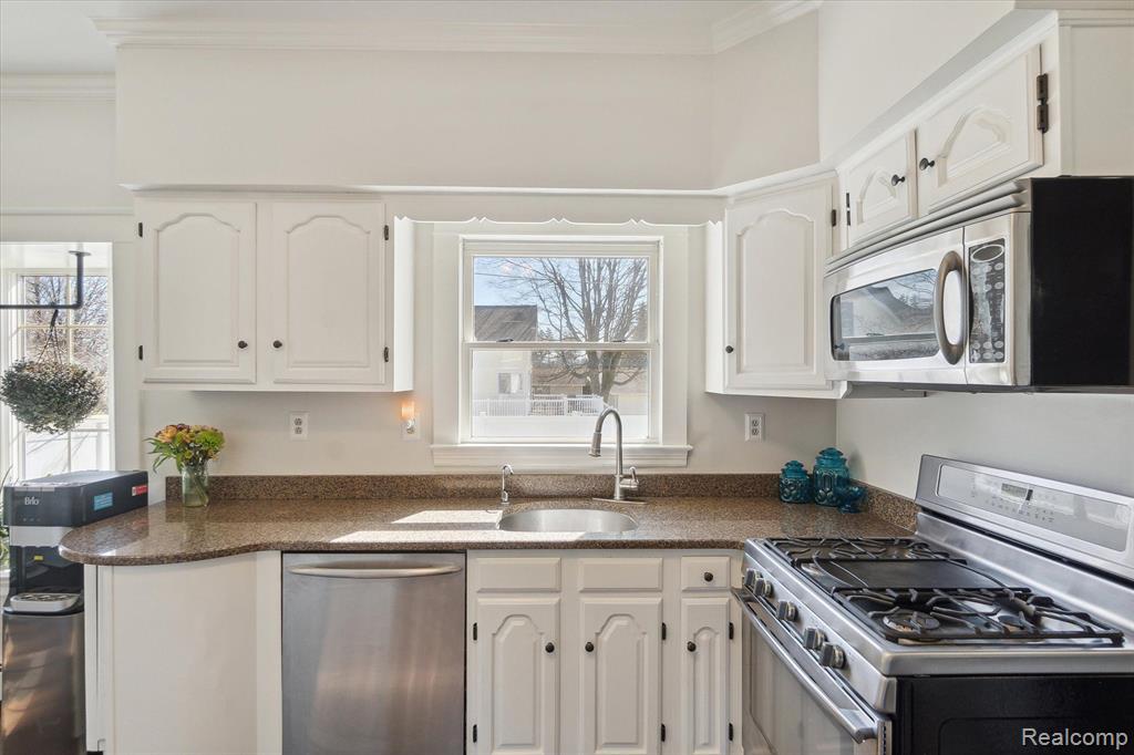 8718 STATE Road, Millington, MI 48746 — Photo 11