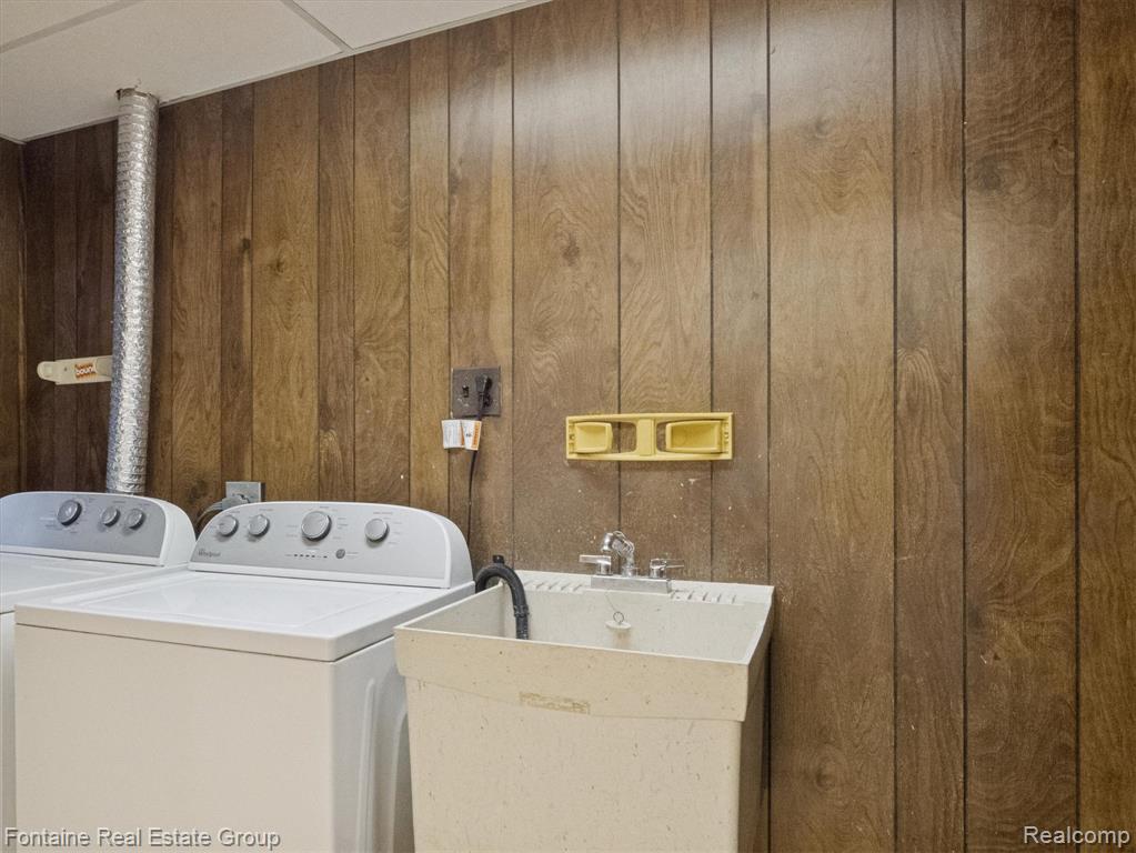 48124 Colony Farm Circle, Plymouth, MI 48170 — Photo 40