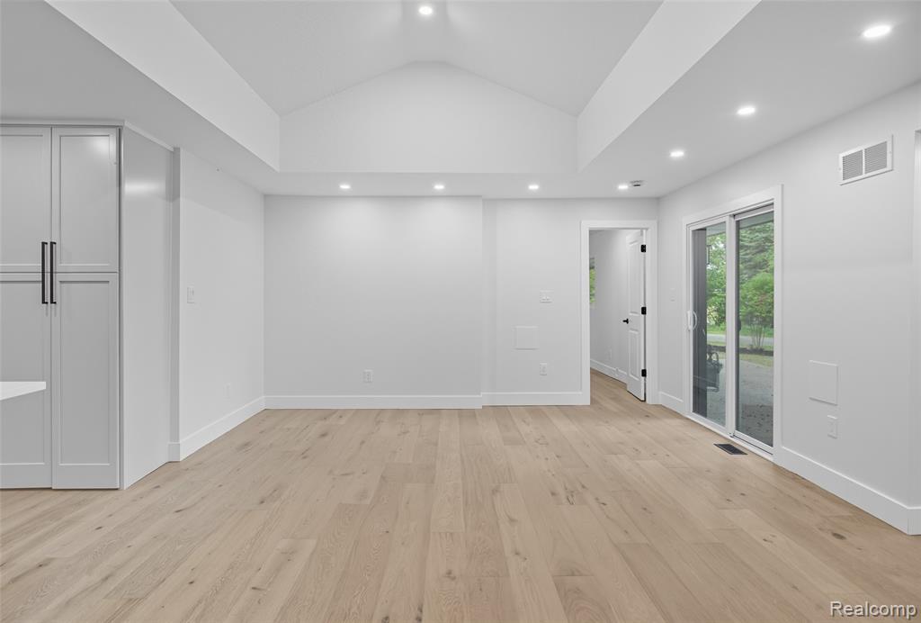 5190 Westcombe Lane, West Bloomfield, MI 48324 — Photo 20