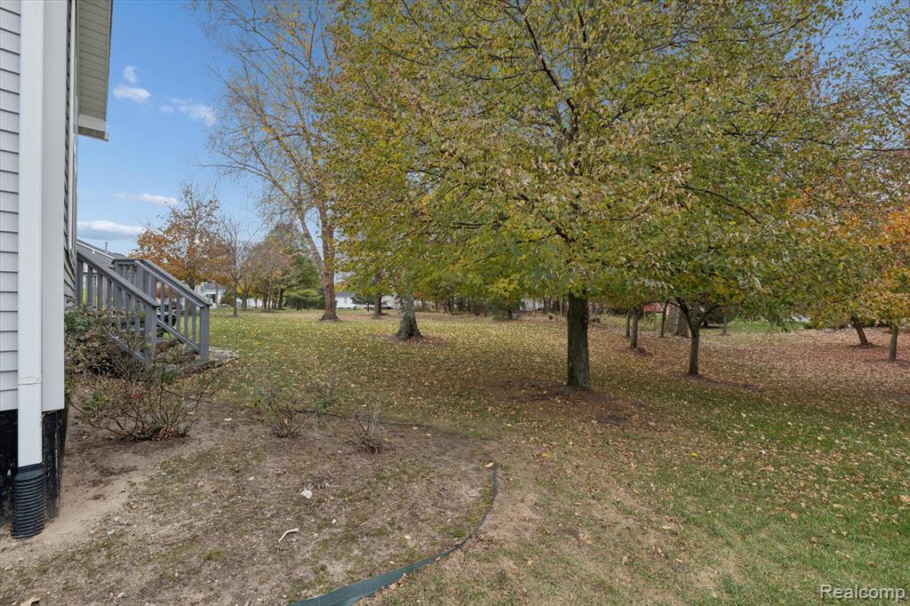 4035 Hillsdale Drive, Auburn Hills, MI 48326 — Photo 38