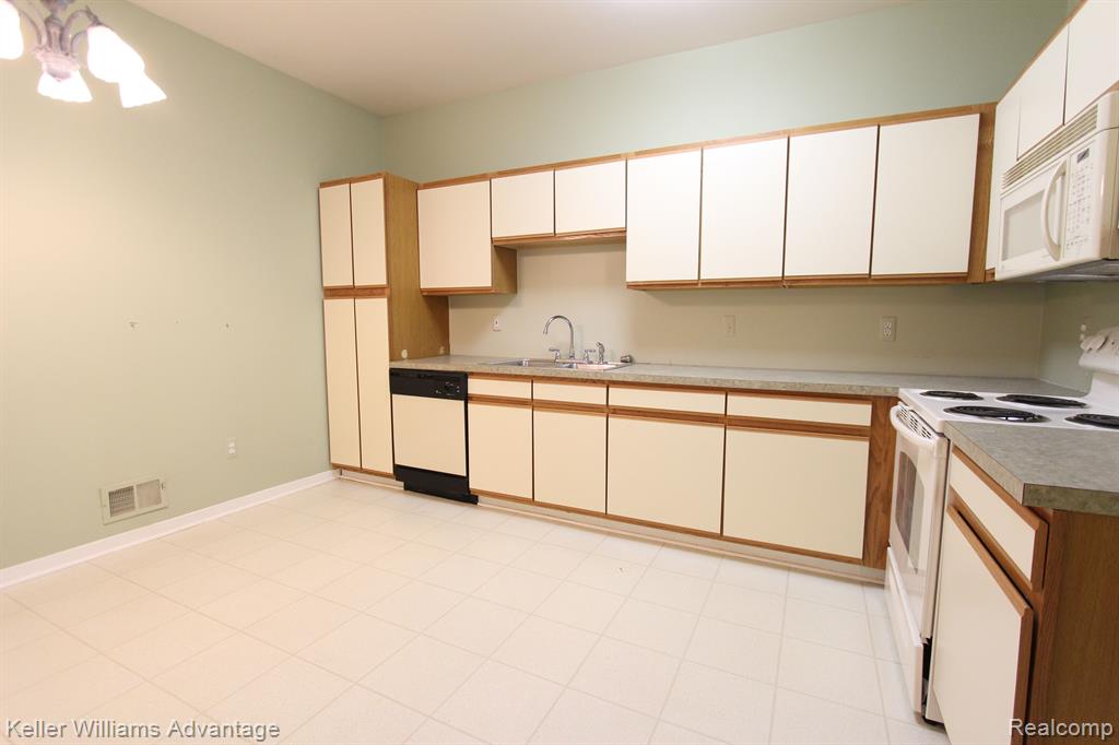 30896 Jasper Ridge, Novi, MI 48377 — Photo 6