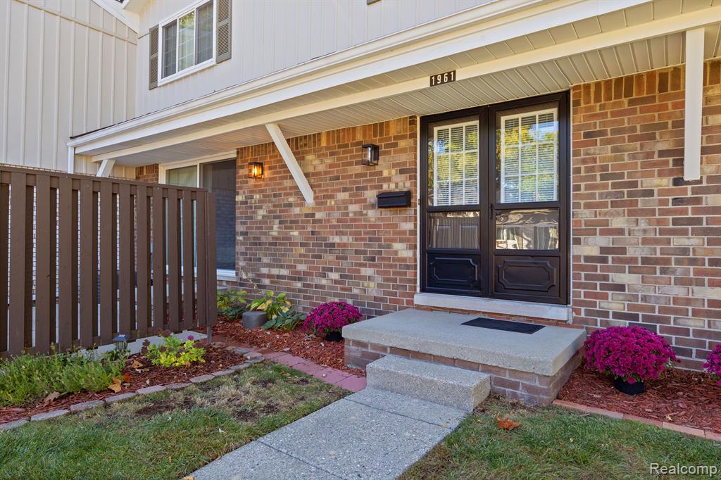 1961 WICKHAM Street, Royal Oak, MI 48073 — Photo 28