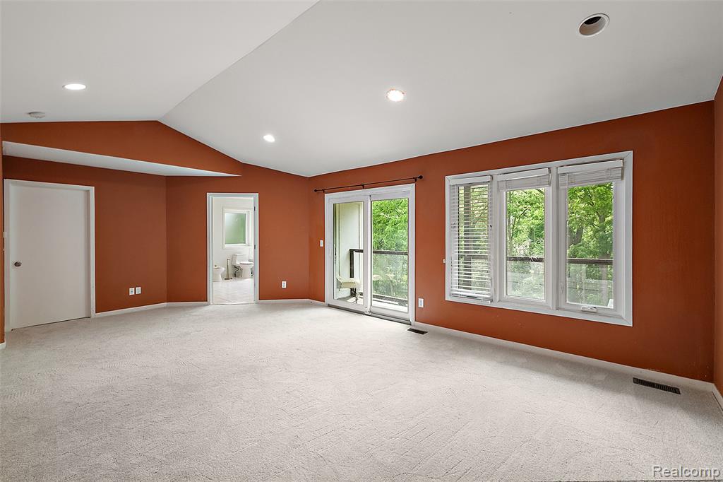 6358 Golden Lane, West Bloomfield, MI — Photo 26