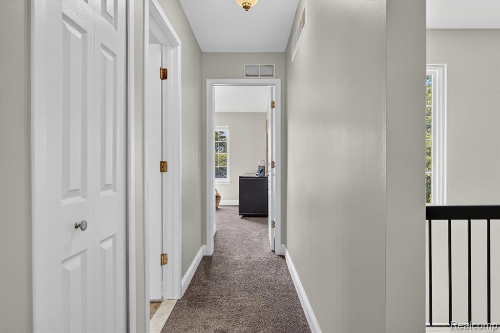 532 Winwood Circle, Walled Lake, MI 48390 — Photo 16