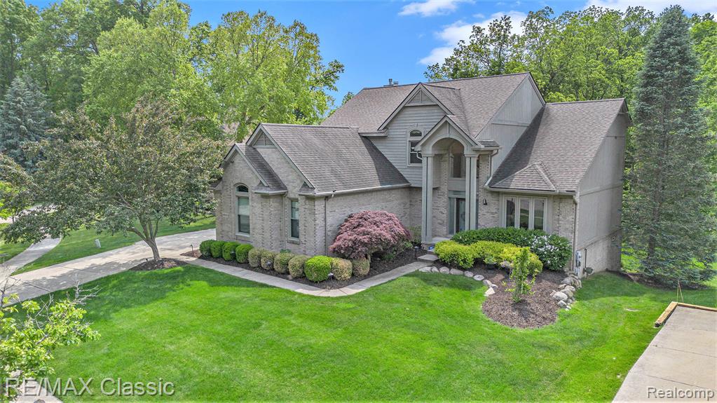 40515 Paisley Circle, Novi, MI 48377 — front exterior
