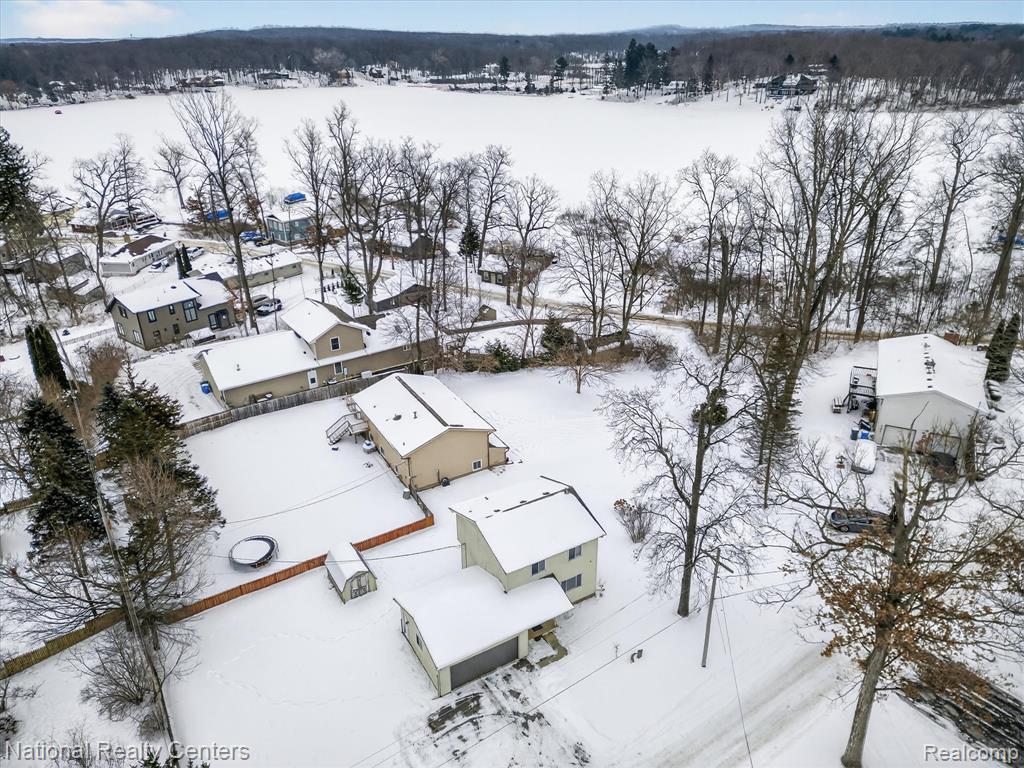 4315 Gale Drive, Howell, MI 48843 — Photo 33