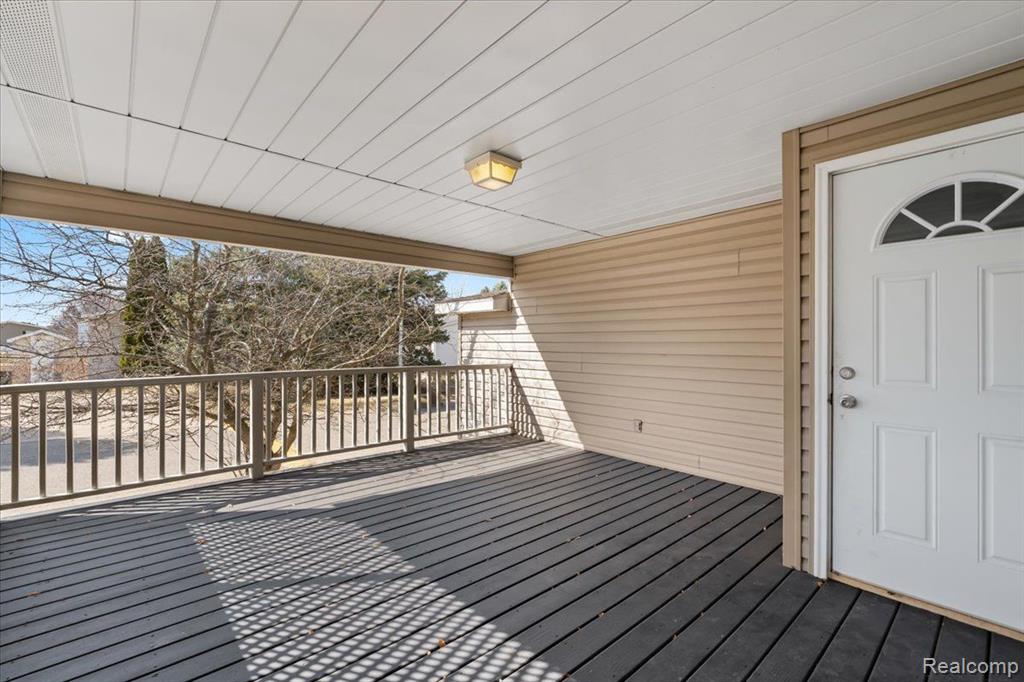 150 S Staebler Rd. , Lot 910, Ann Arbor, MI 48103 — Photo 2