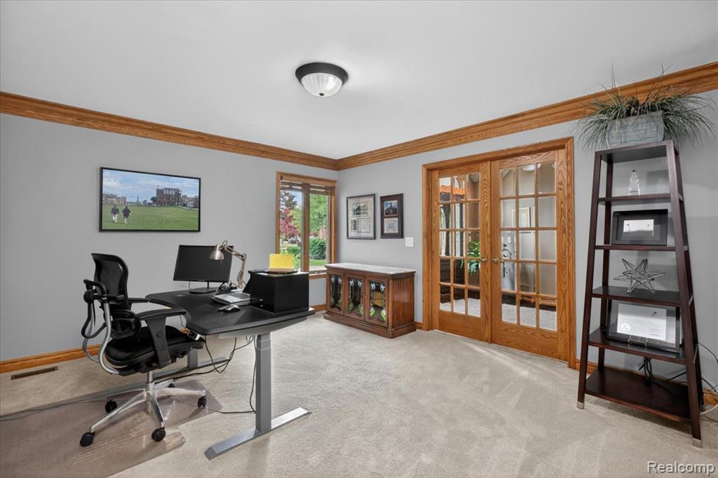 18974 Riverway Court, Clinton Twp, MI 48038 — Photo 11