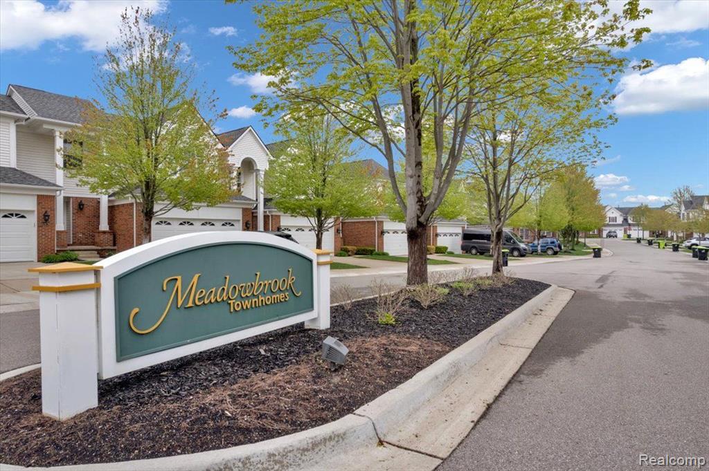 41868 YEATS Drive, Novi, MI 48377 — Photo 7