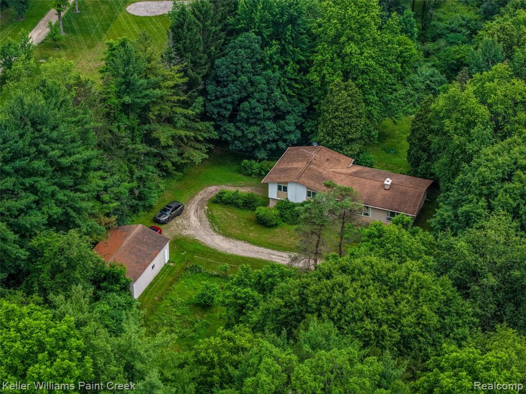 4464 Foxwood Drive, Milford, MI 48380 — Photo 3