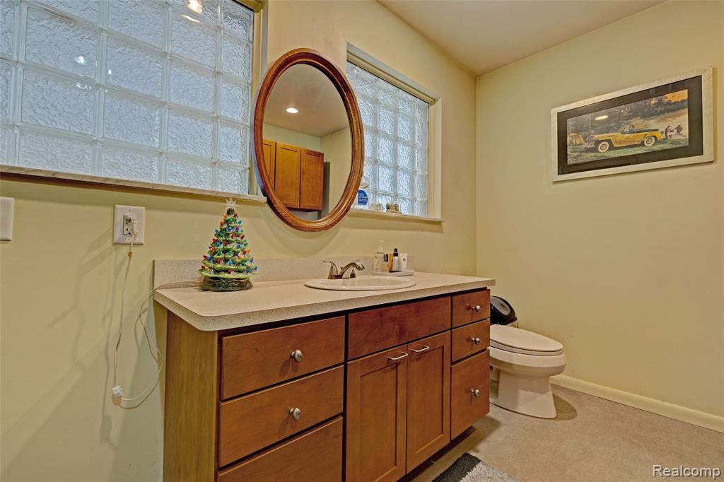 8704 Edna Drive, Warren, MI 48093 — Photo 25
