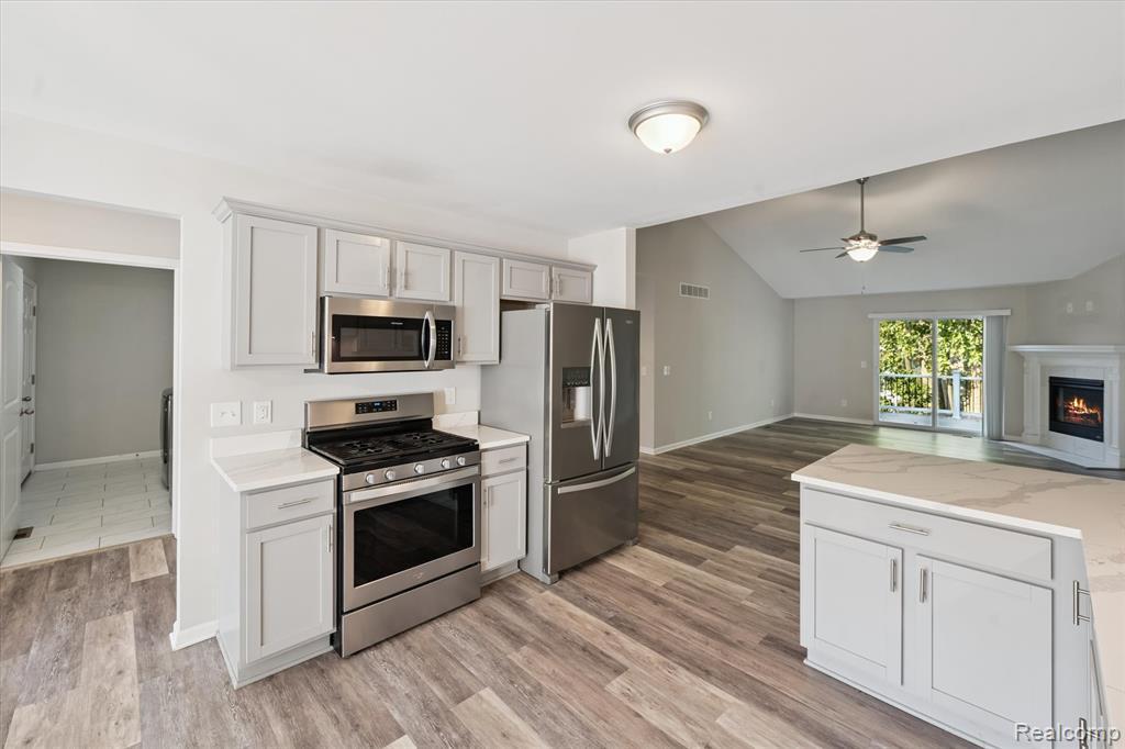 816 Nelsons Ridge Drive, Howell, MI 48843 — Photo 10