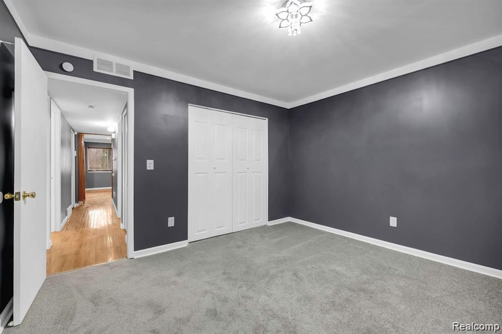 7518 Hazelton Street, Dearborn Heights, MI 48127 — Photo 8