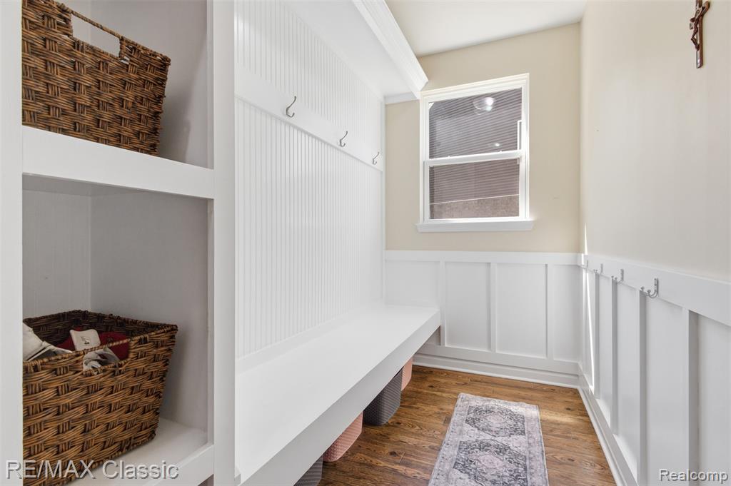 7946 Russell Drive, Westland, MI — Photo 13