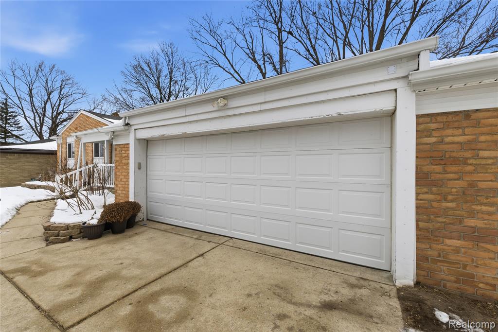 6115 Marscot Drive, Lansing, MI 48911 — Photo 4
