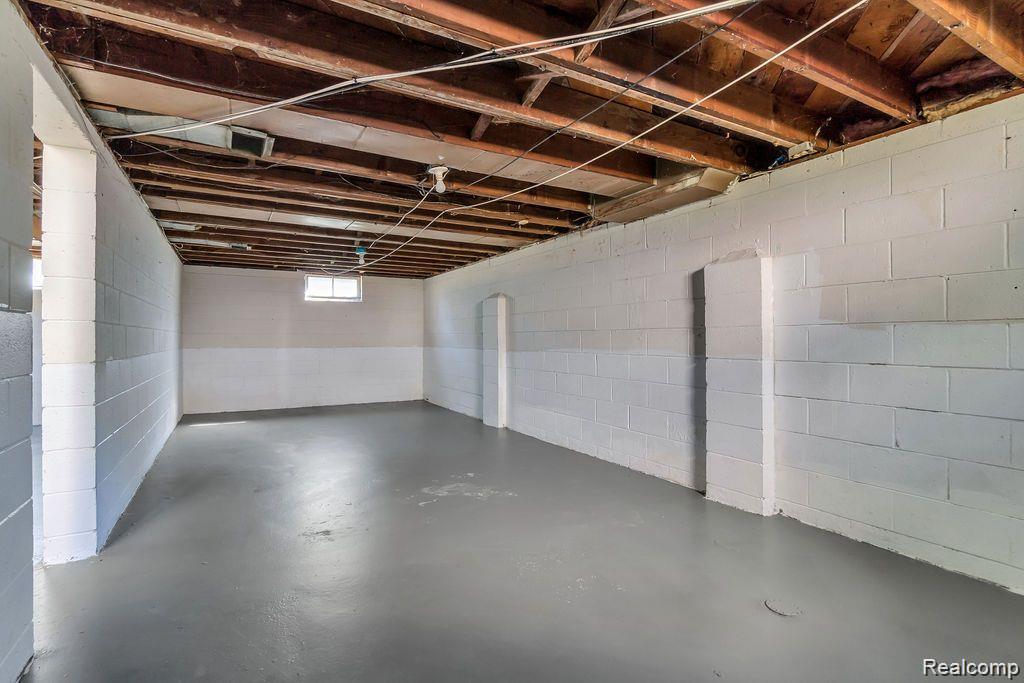 5322 Winthrop Boulevard, Flint, MI 48505 — Photo 11