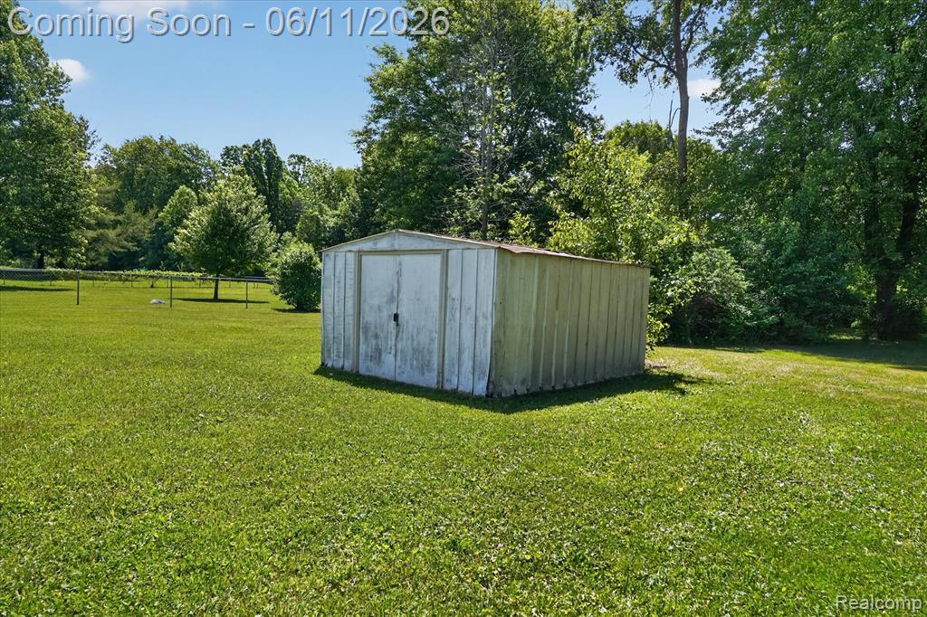 5464 E Maple Avenue, Grand Blanc, MI 48439 — Photo 43
