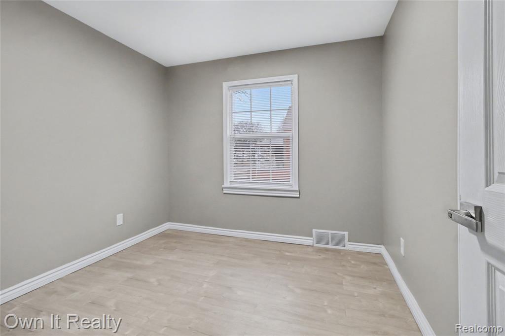 7260 Warwick Street, Detroit, MI 48228 — Photo 14