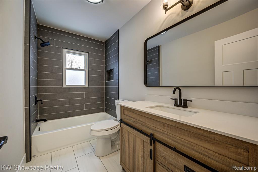 2832 GRAMER Road, Webberville, MI 48892 — Photo 30