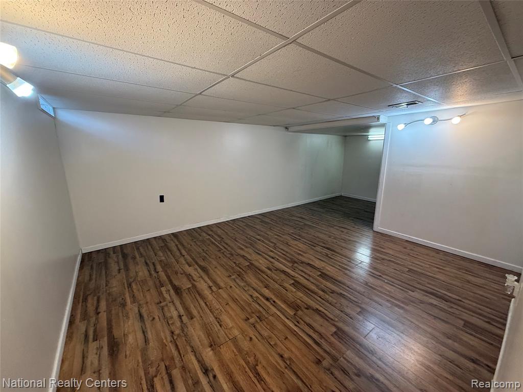 8416 Hickory Drive, Sterling Heights, MI 48312 — Photo 18