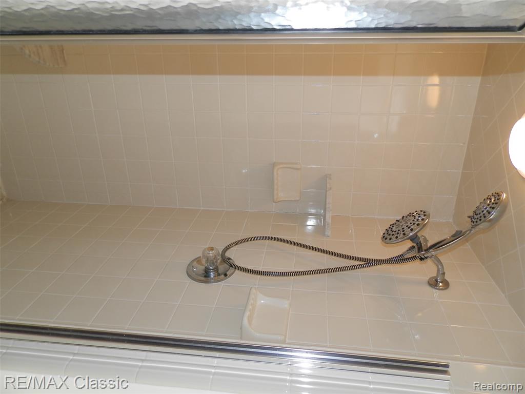 41345 Singh Boulevard, Novi, MI — Photo 16