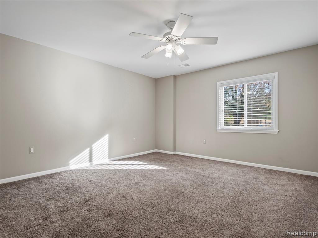 987 FAIRLEDGE Street, Lake Orion, MI 48362 — Photo 30