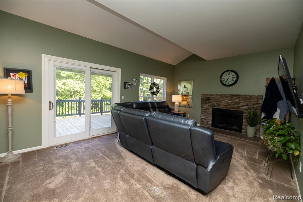 3094 Waldon Park Drive, Orion, MI — Photo 12