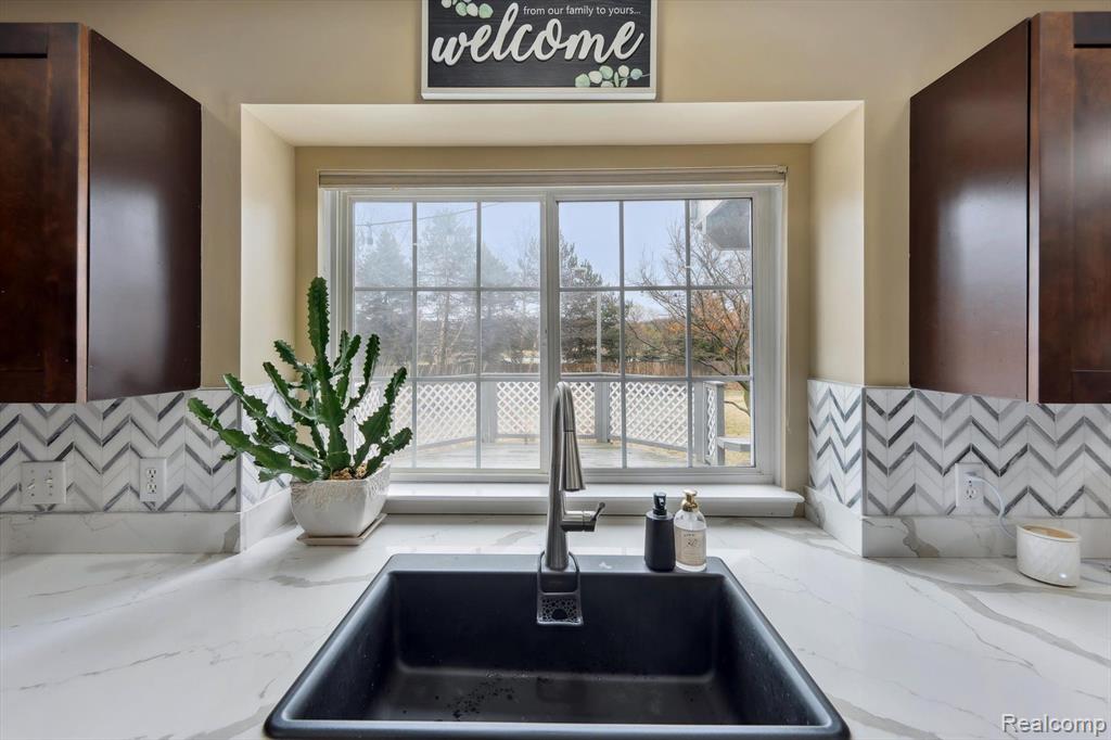 4409 BRIGHTON Drive, Grand Blanc, MI 48439 — Photo 21