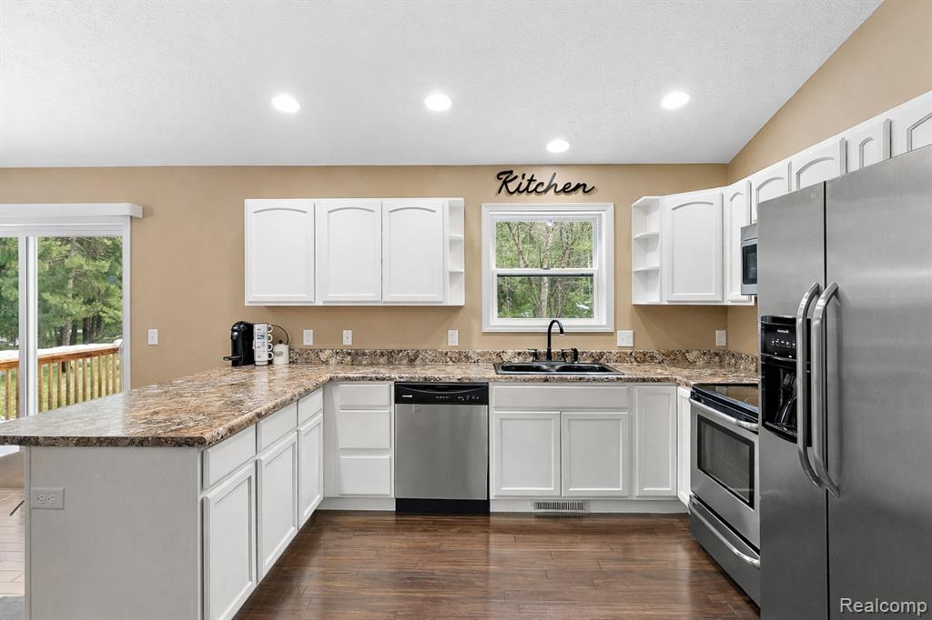 3249 Centennial Oak Drive, Hamilton, MI 49419 — Photo 5