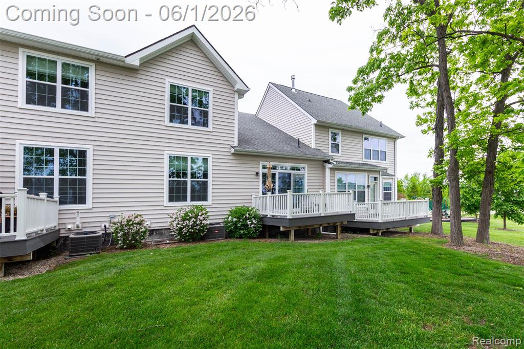2589 Oxford Circle, Ann Arbor, MI 48103 — Photo 48