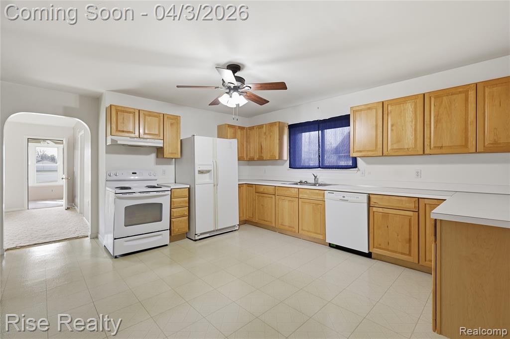 117 Perry Street, Montrose, MI 48457 — Photo 9