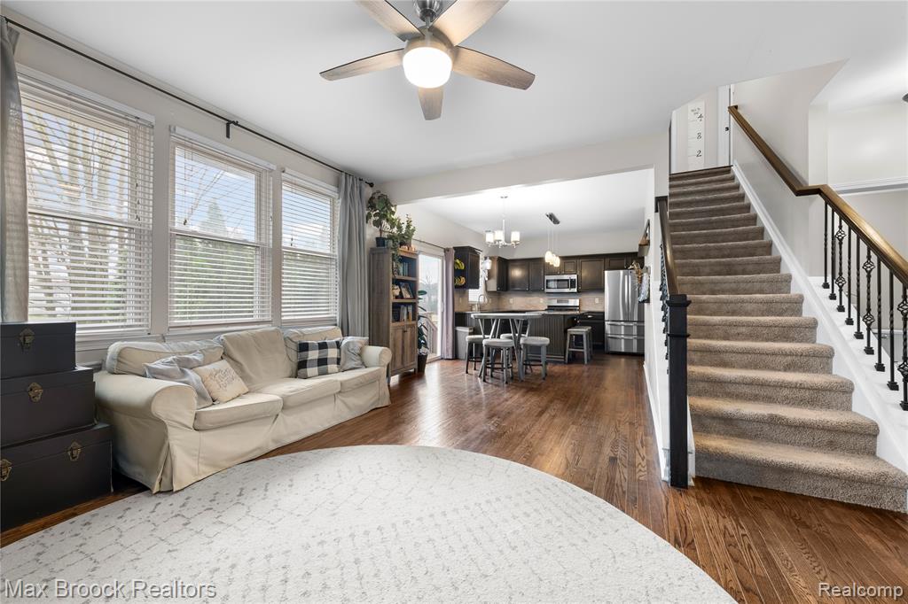 9894 High Meadow Drive, Ypsilanti, MI 48198 — Photo 10