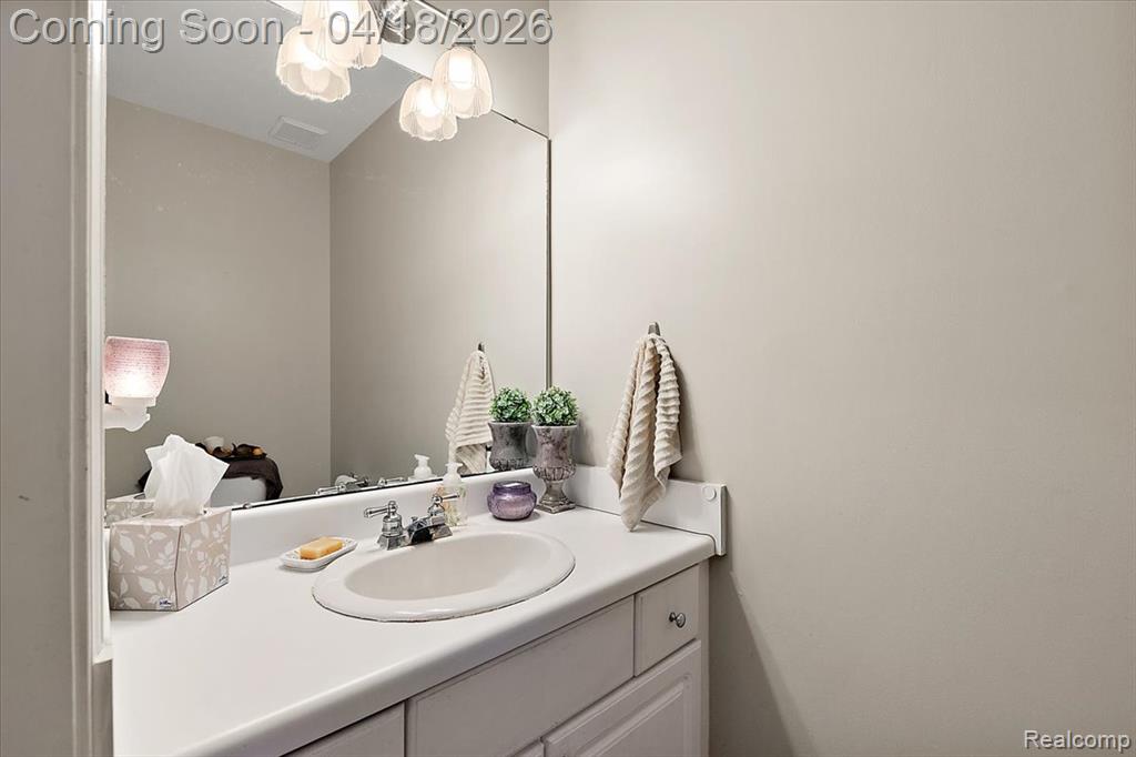 1133 Walloon Way, Lake Orion, MI — Photo 26