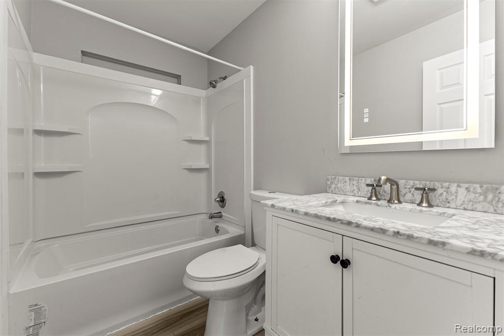 29940 Bock Street, Garden City, MI — Photo 21