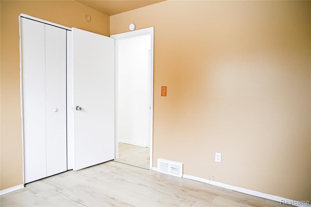 4056 Fox Street, Inkster, MI 48141 — Photo 19