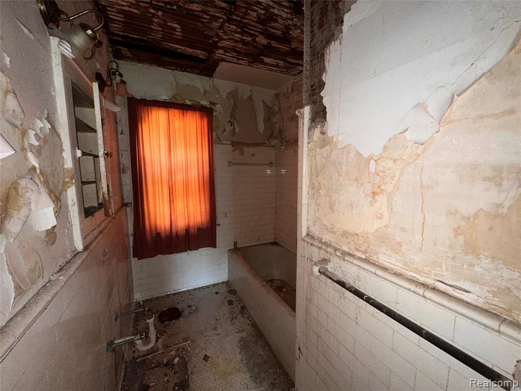 3962 Helen Street, Detroit, MI 48207 — Photo 7