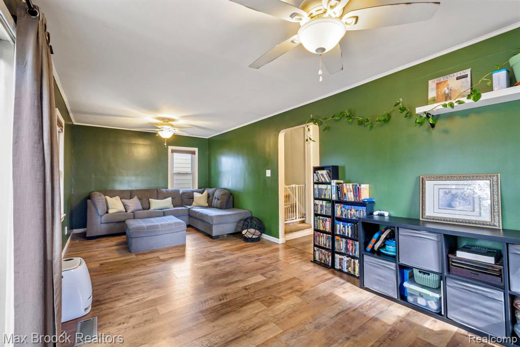 4428 Washington Street, Wayne, MI 48184 — Photo 21