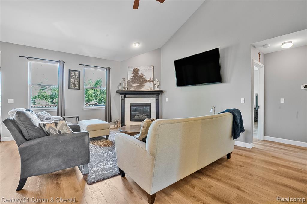 25670 Meadow Court, South Lyon, MI 48178 — Photo 4
