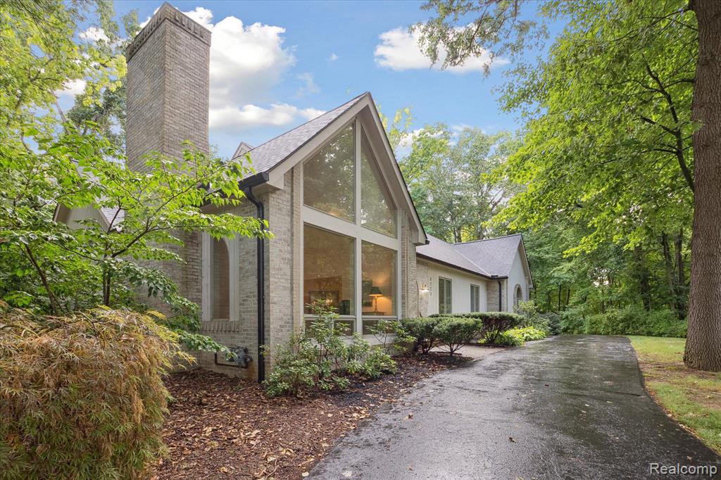 9724 Pine Valley Trail, Brighton, MI 48114 — Photo 3