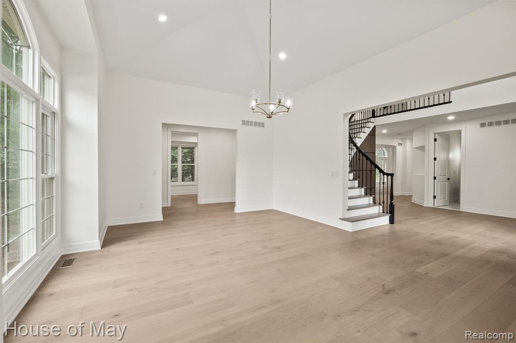 4743 S Ridge Drive, West Bloomfield, MI 48323 — Photo 14