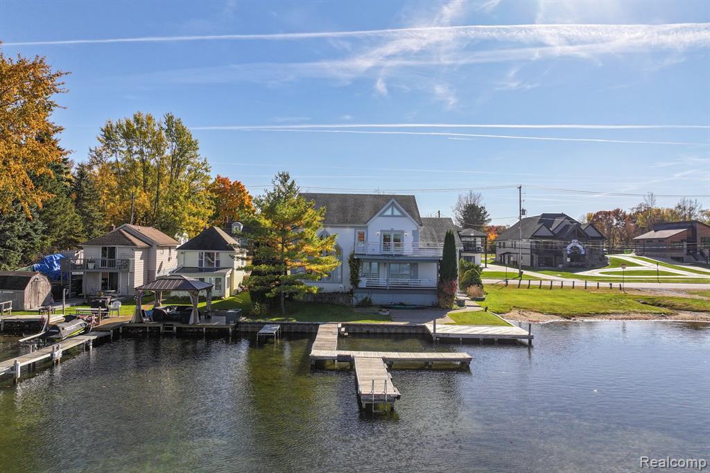 2076 S Long Lake Road, Fenton, MI 48430 — Photo 42