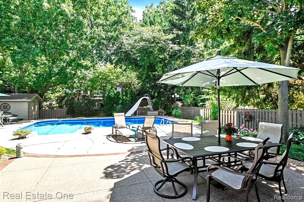46322 HOUGHTON Drive, Shelby Twp, MI 48315 — Photo 30