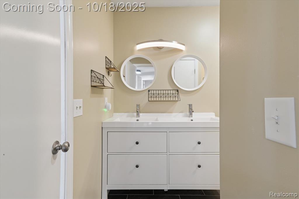 5696 Huntington Court, Ypsilanti, MI 48197 — Photo 36