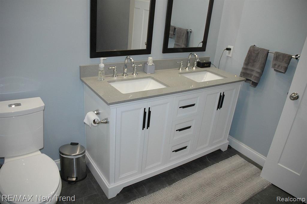 9528 FENHILL Drive, Grand Blanc, MI 48439 — Photo 31