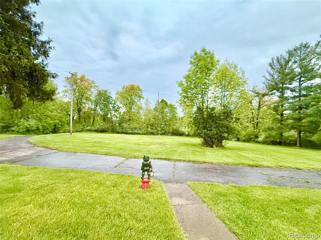 7590 Dean Road, Fenton, MI 48430 — Photo 3